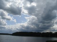 Zaraso ežero grožis su debesimis